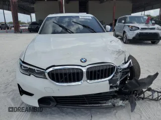 2022 BMW 3 Series 330i z VIN 3MW5R1J04N8C45622, wystawiony jako Copart lot #55467275 z przebiegiem 42 977 mil mil oraz Szkoda całkowita • Salvage title. Historia ofert i sprzedaży dostępna na DreamBid. Obrazek 5.