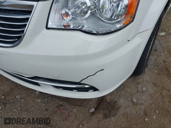 2011 Chrysler Town & Country Touring with VIN 2A4RR5DG9BR775238, listed as a IAAI auction lot 42162442 with 180,408 mi miles and . Bid and sale history available at DreamBid. Image 6.