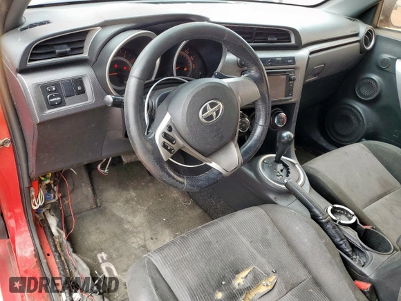 2015 Scion tC z VIN JTKJF5C76F3090165, wystawiony jako Copart lot #58074285 z przebiegiem 200 103 mil mil oraz Szkoda całkowita • Salvage title. Historia ofert i sprzedaży dostępna na DreamBid. Obrazek 8.