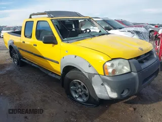 2002 Nissan Frontier XE z VIN 1N6ED29X52C323285, wystawiony jako IAAI lot #41661597 z przebiegiem 329 808 mil mil oraz . Historia ofert i sprzedaży dostępna na DreamBid. Obrazek 1.