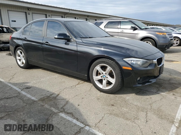 2014 BMW 3 Series 320i xDrive с VIN WBA3C3C52EF986811, выставлен на аукционе Copart как лот 53468485 с пробегом 108 210 миль миль и Списание • Salvage title. История ставок и продаж доступна на DreamBid. Изображение 4.
