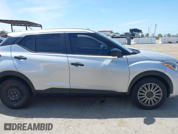 2020 Nissan Kicks S with VIN 3N1CP5BV6LL575146, listed as a IAAI auction lot 42101224 with 47,079 mi miles. Bid and sale history available at carsss.com. Image 13.