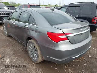 2013 Chrysler 200 Limited with VIN 1C3CCBCG8DN718207, listed as a IAAI auction lot 42136735 with 139,632 mi miles. Bid and sale history available at carsss.com. Image 3.
