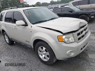 2008 Ford Escape Limited с VIN 1FMCU94138KA47933, выставлен на аукционе IAAI как лот 42262752 с пробегом 116 133 миль миль и . История ставок и продаж доступна на DreamBid. Изображение 1.