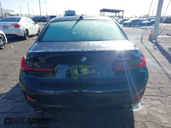 2021 BMW 3 Series 330i with VIN 3MW5R1J00M8B85692, listed as a IAAI auction lot 41824283 with 21,040 mi miles. Bid and sale history available at carsss.com. Image 16.