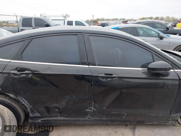 2017 Ford Fusion SE with VIN 3FA6P0H70HR411035, listed as a IAAI auction lot 40943744 with 108,289 mi miles and . Bid and sale history available at DreamBid. Image 12.