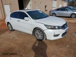 2015 Honda Accord Sedan EX-L with VIN 1HGCR2F82FA194580, listed as a IAAI auction lot 41685760 with 111,354 mi miles. Bid and sale history available at carsss.com. Image 1.