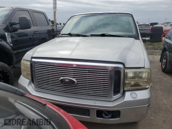 2003 Ford F-350 XL with VIN 1FTSW30F83EA05435, listed as a Copart auction lot 76772444 with Not Provided miles and Salvage Title. Bid and sale history available at DreamBid. Image 5.