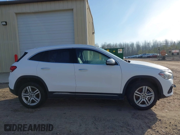 2023 Mercedes-Benz GLA 250 z VIN W1N4N4GB0PJ448110, wystawiony jako IAAI lot #41441057 z przebiegiem 24 693 mil mil oraz . Historia ofert i sprzedaży dostępna na DreamBid. Obrazek 13.