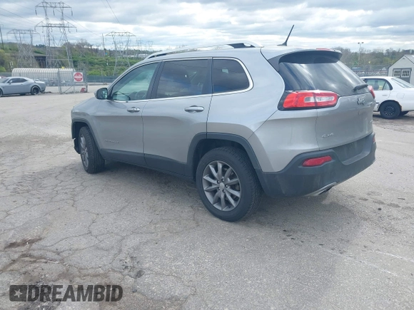 2015 Jeep Cherokee Limited with VIN 1C4PJMDS4FW650454, listed as a IAAI auction lot 42044380 with 123,837 mi miles. Bid and sale history available at carsss.com. Image 3.