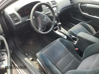 2003 Honda Accord LX z VIN 1HGCM72293A025018, wystawiony jako Copart lot #60990725 z przebiegiem 217 946 mil mil oraz Czysty tytuł • Clean title. Historia ofert i sprzedaży dostępna na DreamBid. Obrazek 8.