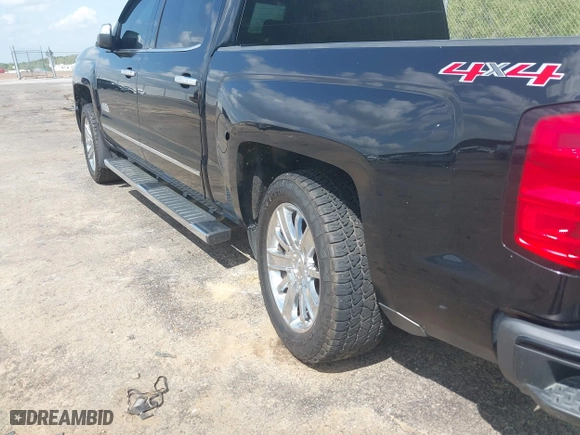 2015 Chevrolet Silverado 1500 High Country with VIN 3GCUKTEC9FG355379, listed as a IAAI auction lot 41923900 with 253,497 mi miles. Bid and sale history available at carsss.com. Image 20.