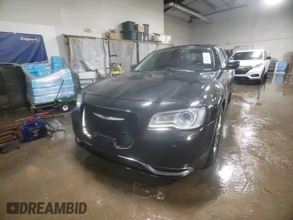 2015 Chrysler 300 Limited with VIN 2C3CCARG9FH810889, listed as a Copart auction lot 44935415 with 163,581 mi miles and Salvage Title. Bid and sale history available at carsss.com. Image 13.