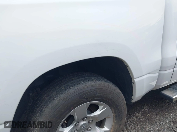 2024 Ram 1500 Big Horn with VIN 1C6SRFFT6RN115065, listed as a IAAI auction lot 41997639 with 15,453 mi miles and . Bid and sale history available at DreamBid. Image 12.