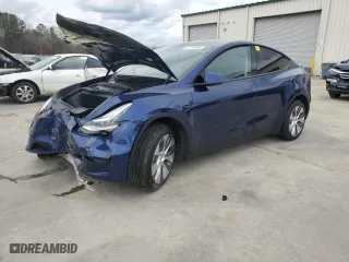 2023 Tesla Model Y Long Range with VIN 7SAYGDEE2PA096705, listed as a Copart auction lot 47790545 with 9,195 mi miles and Salvage Title. Bid and sale history available at carsss.com. Image 1.