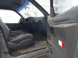 1991 Ford Explorer XL с VIN 1FMDU32X8MUD10375, выставлен на аукционе IAAI как лот 42606686 с пробегом 64 798 миль миль и . История ставок и продаж доступна на DreamBid. Изображение 5.