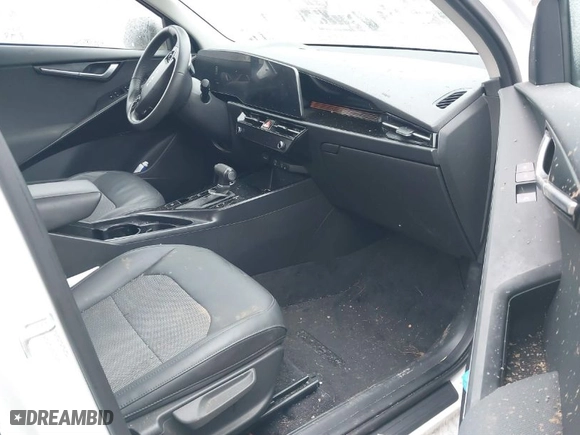 2023 Kia Niro EX with VIN KNDCR3LE5P5078461, listed as a IAAI auction lot 41355663 with 47,828 mi miles. Bid and sale history available at carsss.com. Image 5.