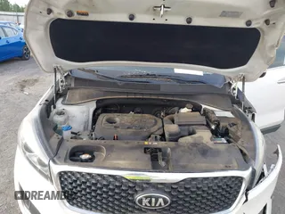2017 Kia Sorento LX with VIN 5XYPG4A35HG205801, listed as a IAAI auction lot 42143064 with 129,647 mi miles. Bid and sale history available at carsss.com. Image 10.