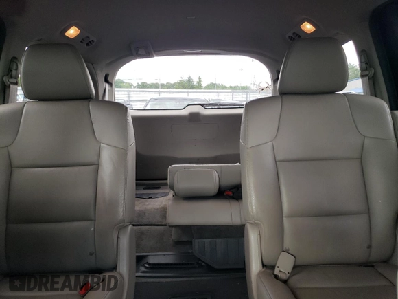 2015 Honda Odyssey Touring Elite with VIN 5FNRL5H98FB033336, listed as a Copart auction lot 57092355 with 186,046 mi miles and Salvage title. Bid and sale history available at DreamBid. Image 10.