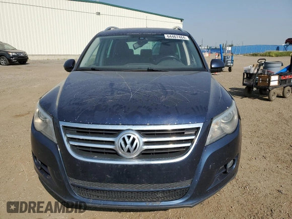 2011 Volkswagen Tiguan SEL with VIN WVGBV7AX1BW504132, listed as a Copart auction lot 64467484 with Not Provided miles and Salvage Title. Bid and sale history available at DreamBid. Image 5.