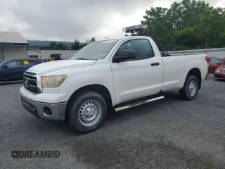 2010 Toyota Tundra z VIN 5TFMM5F15AX007702, wystawiony jako Copart lot #63617485 z przebiegiem 85 334 mil mil oraz Czysty tytuł • Clean title. Historia ofert i sprzedaży dostępna na DreamBid. Obrazek 1.