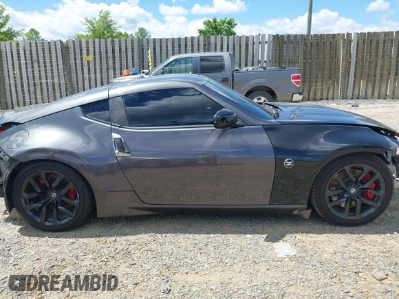 2010 Nissan 370Z Touring z VIN JN1AZ4EH1AM502464, wystawiony jako IAAI lot #42180616 z przebiegiem 145 598 mil mil oraz . Historia ofert i sprzedaży dostępna na DreamBid. Obrazek 14.