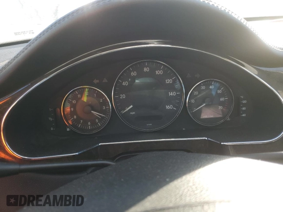 2007 Mercedes-Benz CLS 550 z VIN WDDDJ72X37A099442, wystawiony jako Copart lot #89366905 z przebiegiem Nie podano mil oraz Nie do naprawy • Non repairable. Historia ofert i sprzedaży dostępna na DreamBid. Obrazek 9.