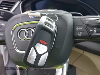 2019 Audi Q5 Prestige with VIN WA1CNAFY5K2057135, listed as a IAAI auction lot 41877915 with 142,007 mi miles. Bid and sale history available at carsss.com. Image 11.