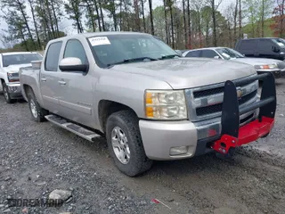 2008 Chevrolet Silverado 1500 LTZ with VIN 3GCEC13J68G145249, listed as a IAAI auction lot 41927560 with 252,141 mi miles. Bid and sale history available at carsss.com. Image 1.