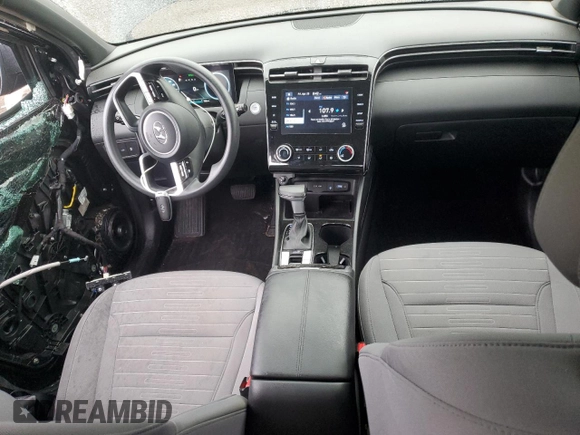 2022 Hyundai Santa Cruz SEL z VIN 5NTJCDAE7NH015443, wystawiony jako Copart lot #54715355 z przebiegiem 39 138 mil mil oraz Szkoda całkowita • Salvage title. Historia ofert i sprzedaży dostępna na DreamBid. Obrazek 8.