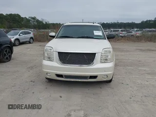 2010 GMC Yukon XL Denali with VIN 1GKUKMEFXAR218674, listed as a IAAI auction lot 41689848 with 1 mi miles. Bid and sale history available at carsss.com. Image 12.