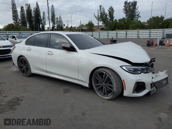 2020 BMW 3 Series M340i with VIN 3MW5U7J05L8B26525, listed as a Copart auction lot 84528894 with 26,380 mi miles and Salvage Title. Bid and sale history available at carsss.com. Image 4.