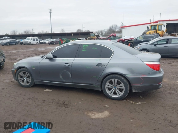 2009 BMW 5 Series 528i with VIN WBANU53549C121735, listed as a IAAI auction lot 41536727 with 157,813 mi miles and . Bid and sale history available at carsss.com. Image 14.