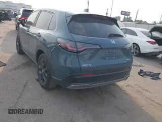 2024 Honda HR-V Sport z VIN 3CZRZ1H56RM733208, wystawiony jako IAAI lot #42304031 z przebiegiem 23 389 mil mil oraz . Historia ofert i sprzedaży dostępna na DreamBid. Obrazek 3.