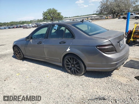 2010 Mercedes-Benz C 300 Sport z VIN WDDGF5EB0AR088894, wystawiony jako Copart lot #58411095 z przebiegiem Nie podano mil oraz Czysty tytuł • Clean title. Historia ofert i sprzedaży dostępna na DreamBid. Obrazek 2.
