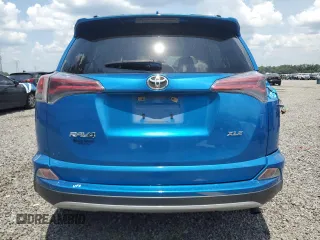 2018 Toyota RAV4 XLE z VIN JTMWFREV6JJ198161, wystawiony jako Copart lot #60288815 z przebiegiem 52 231 mil mil oraz Szkoda całkowita • Salvage title. Historia ofert i sprzedaży dostępna na DreamBid. Obrazek 6.
