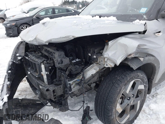 2022 Hyundai Venue SEL z VIN KMHRC8A31NU206543, wystawiony jako IAAI lot #41354252 z przebiegiem 42 256 mil mil oraz . Historia ofert i sprzedaży dostępna na DreamBid. Obrazek 6.