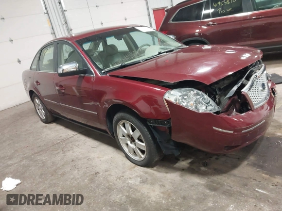 2005 Ford Five Hundred Limited with VIN 1FAFP28195G107776, listed as a IAAI auction lot 41950026 with 114,838 mi miles. Bid and sale history available at carsss.com. Image 1.