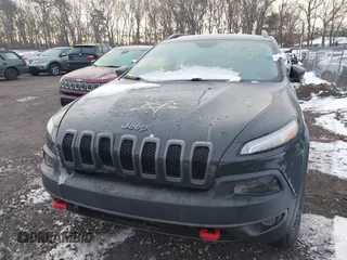 2018 Jeep Cherokee Trailhawk с VIN 1C4PJMBX7JD603048, выставлен на аукционе IAAI как лот 41399800 с пробегом Не указан миль и . История ставок и продаж доступна на DreamBid. Изображение 11.