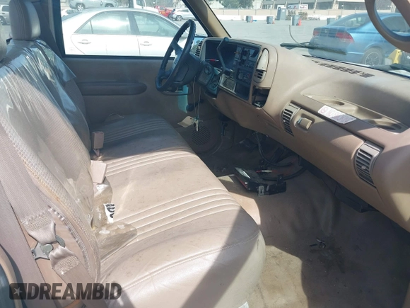 1995 GMC Sierra 1500 with VIN 1GTFC24H6SZ559824, listed as a IAAI auction lot 41862527 with 63,581 mi miles and . Bid and sale history available at DreamBid. Image 5.