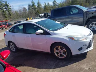 2013 Ford Focus SE with VIN 1FADP3F28DL274208, listed as a IAAI auction lot 41997585 with 233,384 mi miles. Bid and sale history available at carsss.com. Image 13.