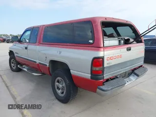 1998 Dodge 1500 with VIN 1B7HF13Y5WJ180264, listed as a IAAI auction lot 41858346 with 117,340 mi miles and . Bid and sale history available at DreamBid. Image 3.