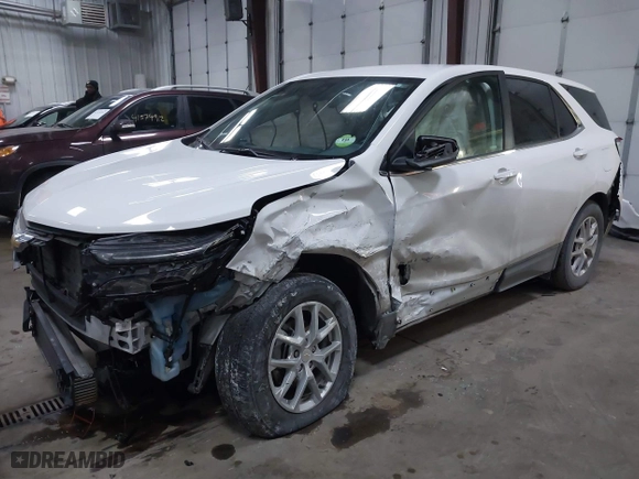 2022 Chevrolet Equinox LT with VIN 3GNAXUEV5NL312893, listed as a IAAI auction lot 41571644 with 54,600 mi miles. Bid and sale history available at carsss.com. Image 17.