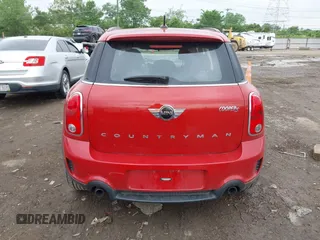 2015 MINI Countryman S with VIN WMWZC3C56FWP53249, listed as a IAAI auction lot 42256130 with 104,415 mi miles and . Bid and sale history available at DreamBid. Image 17.