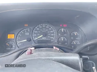 1999 Chevrolet Silverado 2500 LS z VIN 1GCGC29U0XE197465, wystawiony jako IAAI lot #41982958 z przebiegiem Nie podano mil oraz . Historia ofert i sprzedaży dostępna na DreamBid. Obrazek 7.