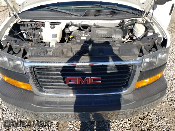 2019 GMC Savana Cargo z VIN 1GTW7AFG6K1294520, wystawiony jako Copart lot #83498774 z przebiegiem 145 685 mil mil oraz Szkoda całkowita • Salvage title. Historia ofert i sprzedaży dostępna na DreamBid. Obrazek 11.