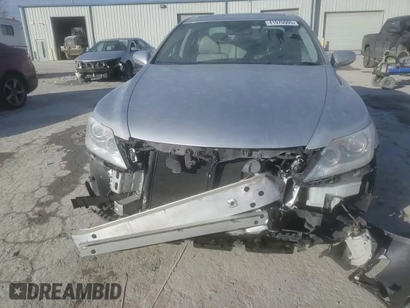 2012 Lexus LS 460 with VIN JTHCL5EF1C5014719, listed as a Copart auction lot 41970505 with Not provided miles and Salvage title. Bid and sale history available at DreamBid. Image 10.