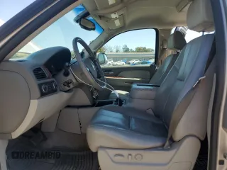 2007 Chevrolet Suburban LTZ с VIN 1GNFK16357J236974, выставлен на аукционе Copart как лот 58245615 с пробегом 224 755 миль миль и Списание • Salvage title. История ставок и продаж доступна на DreamBid. Изображение 7.