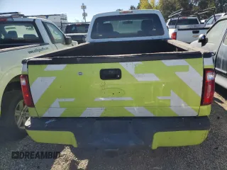 2011 Ford F-250 XL with VIN 1FDBF2A6XBEC36534, listed as a Copart auction lot 73256404 with 302,376 mi miles and Clean title. Bid and sale history available at DreamBid. Image 6.