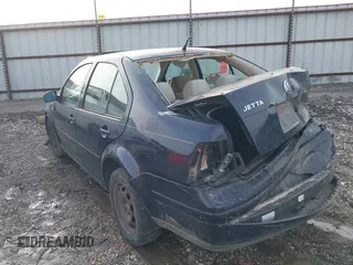 2000 Volkswagen Jetta с VIN 3VWSC29M2YM113469, выставлен на аукционе IAAI как лот 41598371 с пробегом 322 652 миль миль и . История ставок и продаж доступна на DreamBid. Изображение 3.
